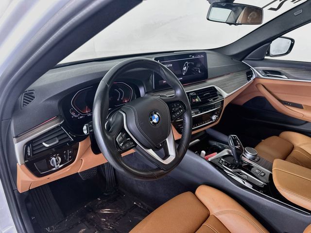 Used 2021 BMW 530i xDrive w/ Convenience Package AWD/4WD image 9