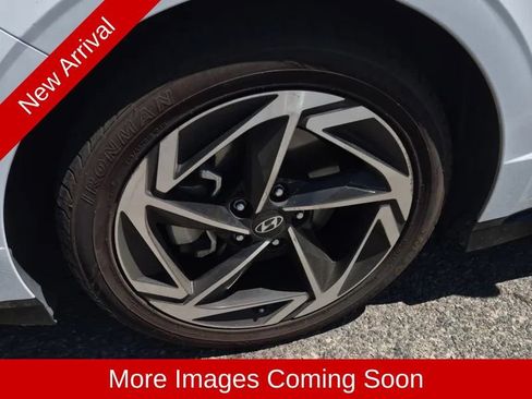 Used 2024 Hyundai Sonata SEL w/ Convenience Package FWD image 7