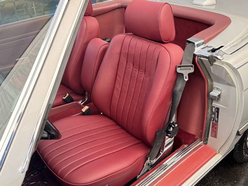 Used 1987 Mercedes-Benz 560 SL image 25