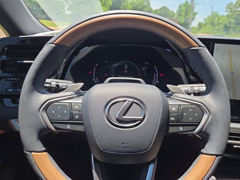 Used 2024 Lexus RX 350 Premium Plus w/ Convenience Package AWD/4WD image 10