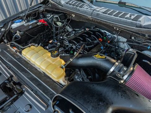 Used 2019 Ford F150 Platinum w/ Equipment Group 701A Luxury image 15