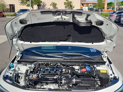 Used 2024 Honda Civic Touring image 32