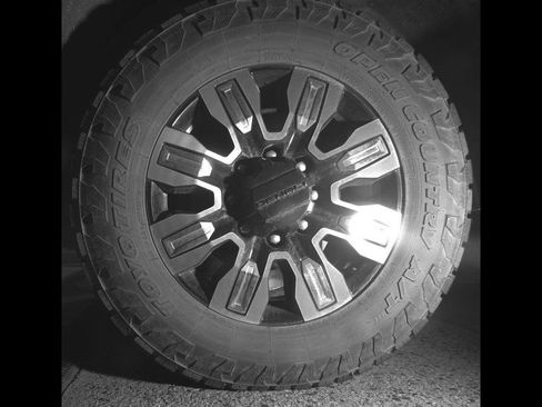 Certified 2024 GMC Sierra 2500 Denali w/ Denali Reserve Package AWD/4WD image 11