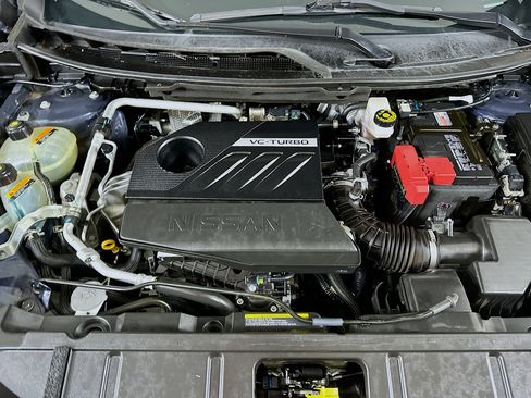 Used 2023 Nissan Rogue SV FWD image 31