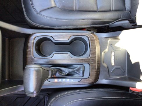 Used 2020 GMC Canyon Denali image 19