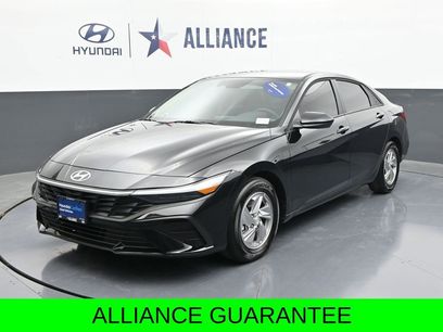 Certified 2025 Hyundai Elantra SE