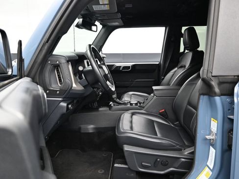 Used 2025 Ford Bronco Outer Banks AWD/4WD image 15