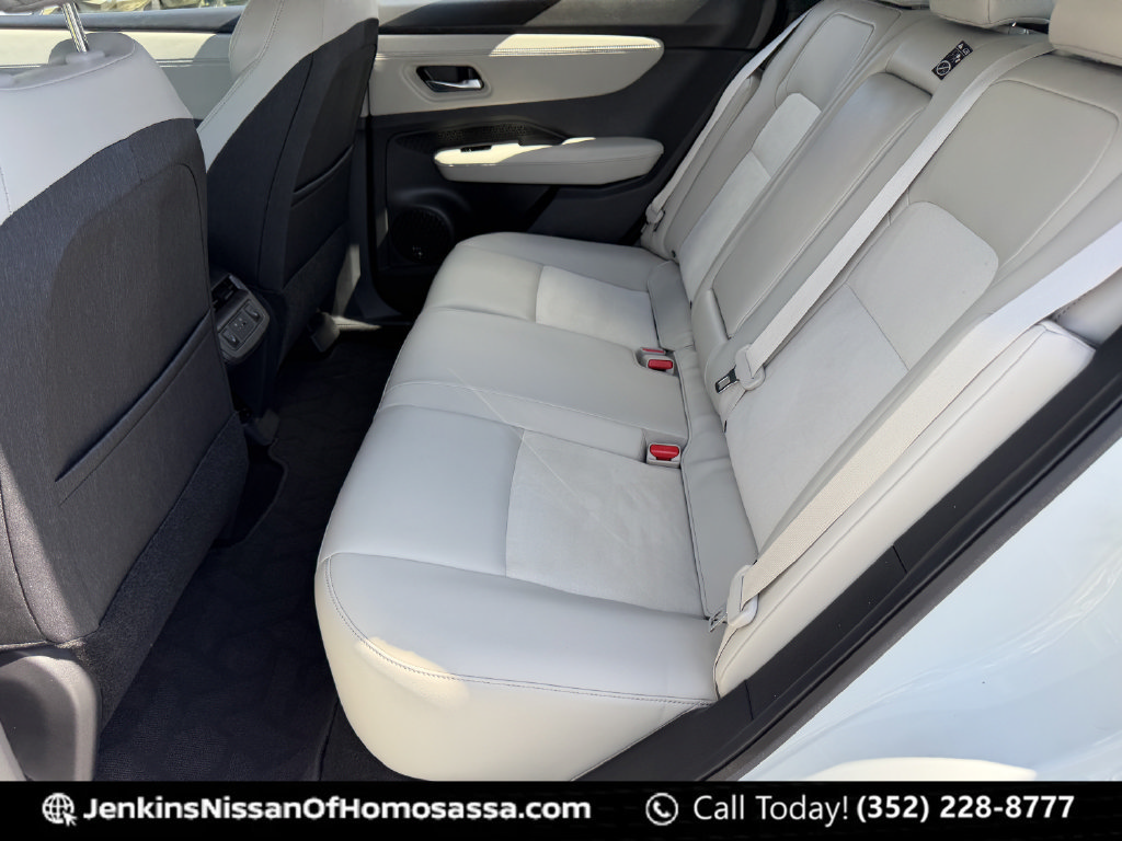 Used 2024 Nissan Ariya FWD image 26