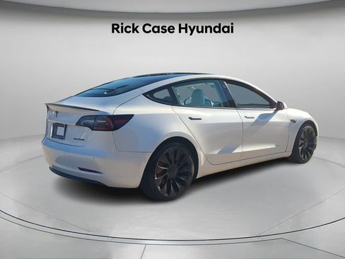 Used 2022 Tesla Model 3 Performance image 7