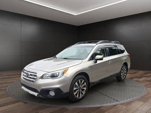 Used 2015 Subaru Outback 2.5i Limited AWD/4WD image 4
