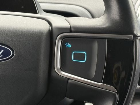 Used 2025 Ford Expedition Max Platinum image 17