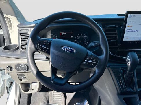 Used 2023 Ford Transit 350 XLT image 11