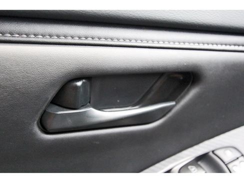 Used 2025 Nissan Sentra S FWD image 16