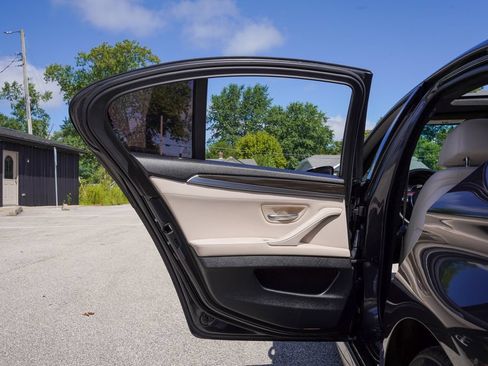 Used 2014 BMW 528i Sedan RWD image 29