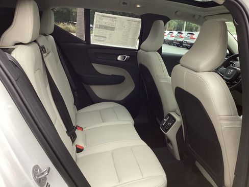 Used 2026 Volvo XC40 B5 Plus w/ Protection Package Premier AWD/4WD image 34