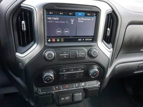 Used 2020 Chevrolet Silverado 1500 LT w/ LT Value Package RWD image 4