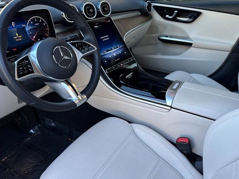 Used 2025 Mercedes-Benz C 300 4MATIC Sedan image 7