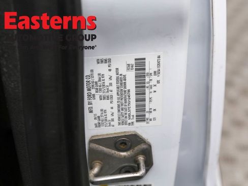 Used 2016 Ford Transit Connect XL image 34