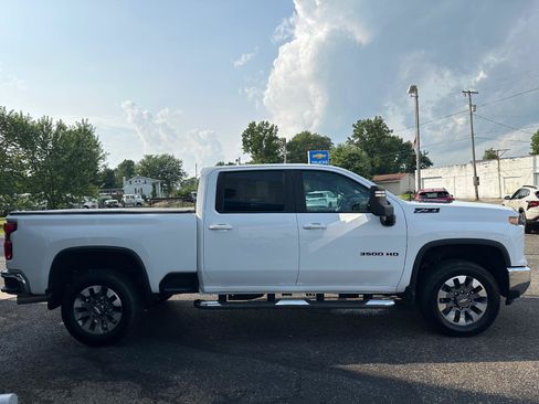 Used 2024 Chevrolet Silverado 3500 LT w/ All Star Edition AWD/4WD image 4
