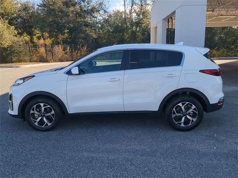 Used 2020 Kia Sportage LX image 7
