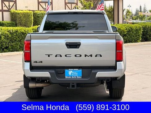 Used 2025 Toyota Tacoma TRD Sport image 6