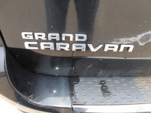 Used 2012 Dodge Grand Caravan SXT image 15
