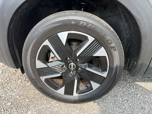 Used 2025 Nissan Kicks SV FWD image 7