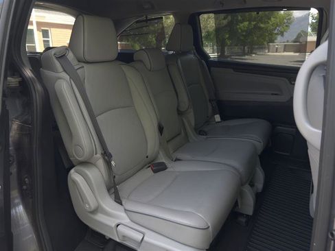 Used 2022 Honda Odyssey Elite image 18