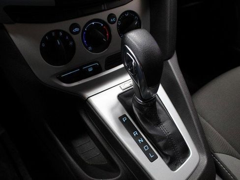 Used 2013 Ford Focus SE image 28