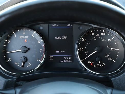 Used 2020 Nissan Rogue SV image 24