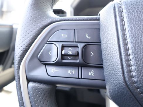 Used 2026 Toyota 4Runner Platinum AWD/4WD image 17
