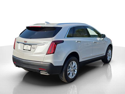 New 2025 Cadillac XT5 Luxury image 8