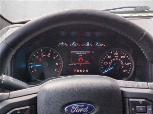 Used 2018 Ford F150 XLT w/ Equipment Group 302A Luxury image 11