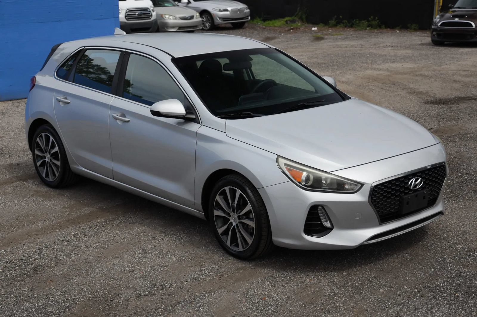 Used 2018 Hyundai Elantra GT FWD image 9