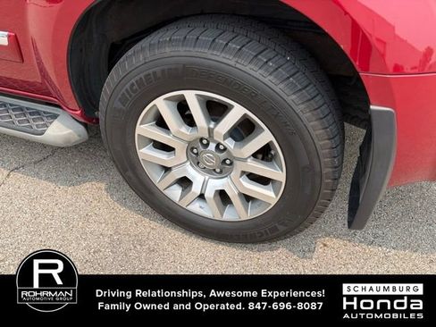 Used 2010 Nissan Pathfinder LE w/ Navigation Pkg AWD/4WD image 10