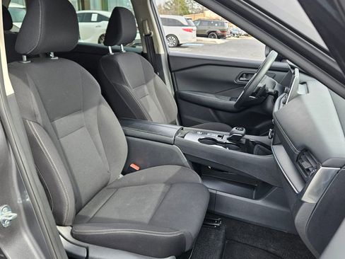 Used 2024 Nissan Rogue S image 15