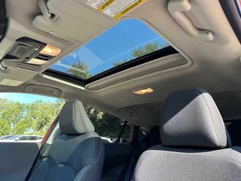 Used 2025 Subaru Crosstrek 2.0i Premium image 24