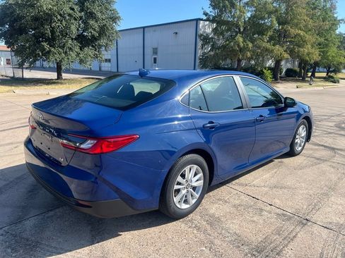 Used 2025 Toyota Camry LE FWD image 16