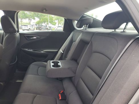 Used 2024 Chevrolet Malibu LT FWD image 9