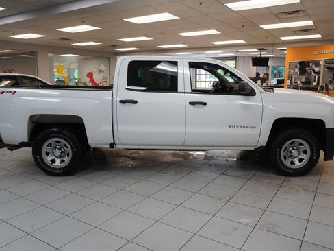 Used 2018 Chevrolet Silverado 1500 W/T w/ WT Convenience Package AWD/4WD image 12
