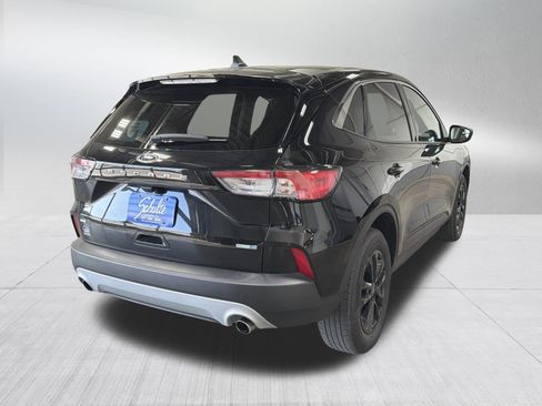 Used 2020 Ford Escape SE image 7