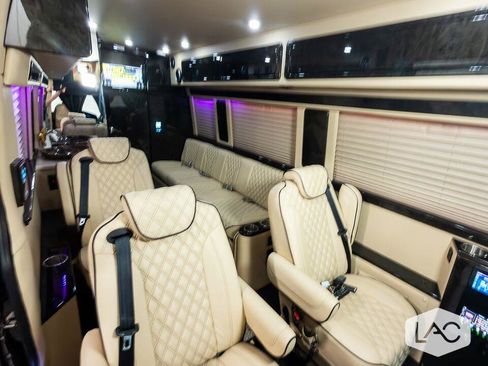 Used 2019 Mercedes-Benz Sprinter 170 Cargo image 6