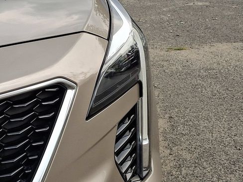 Used 2023 Cadillac XT4 Sport AWD/4WD image 36