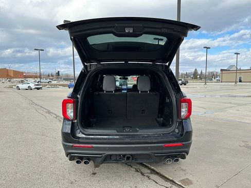 Used 2020 Ford Explorer ST w/ Premium Technology Package image 8