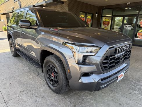 Used 2024 Toyota Sequoia TRD Pro AWD/4WD image 5