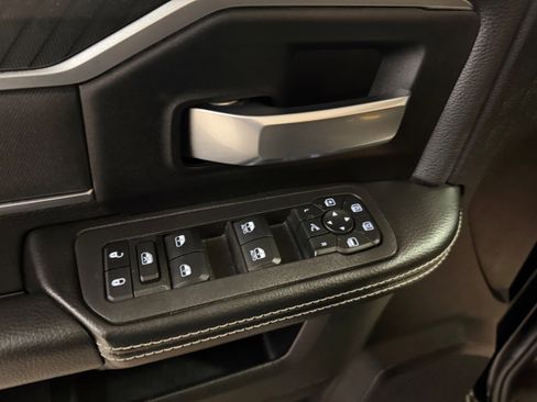 Certified 2026 RAM 2500 Big Horn AWD/4WD image 40