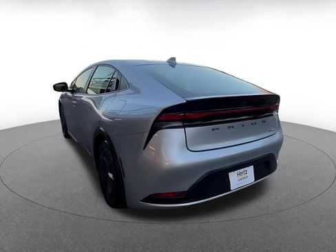 Used 2025 Toyota Prius LE image 11