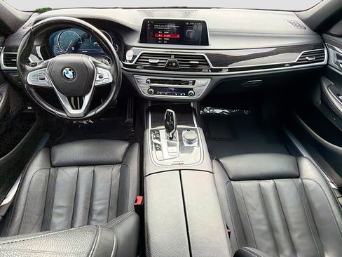 Used 2019 BMW 740i 740i w/ M Sport Package image 15
