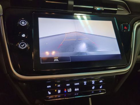 Used 2022 Chevrolet Bolt LT FWD image 16