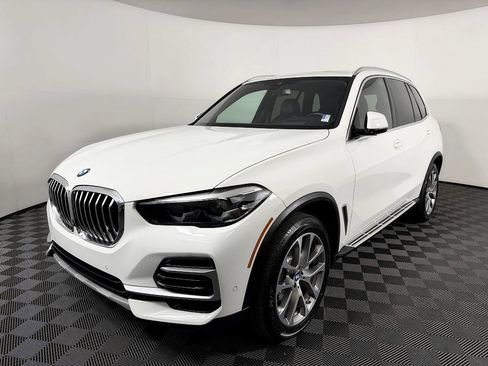 Used 2023 BMW X5 xDrive40i AWD/4WD image 2